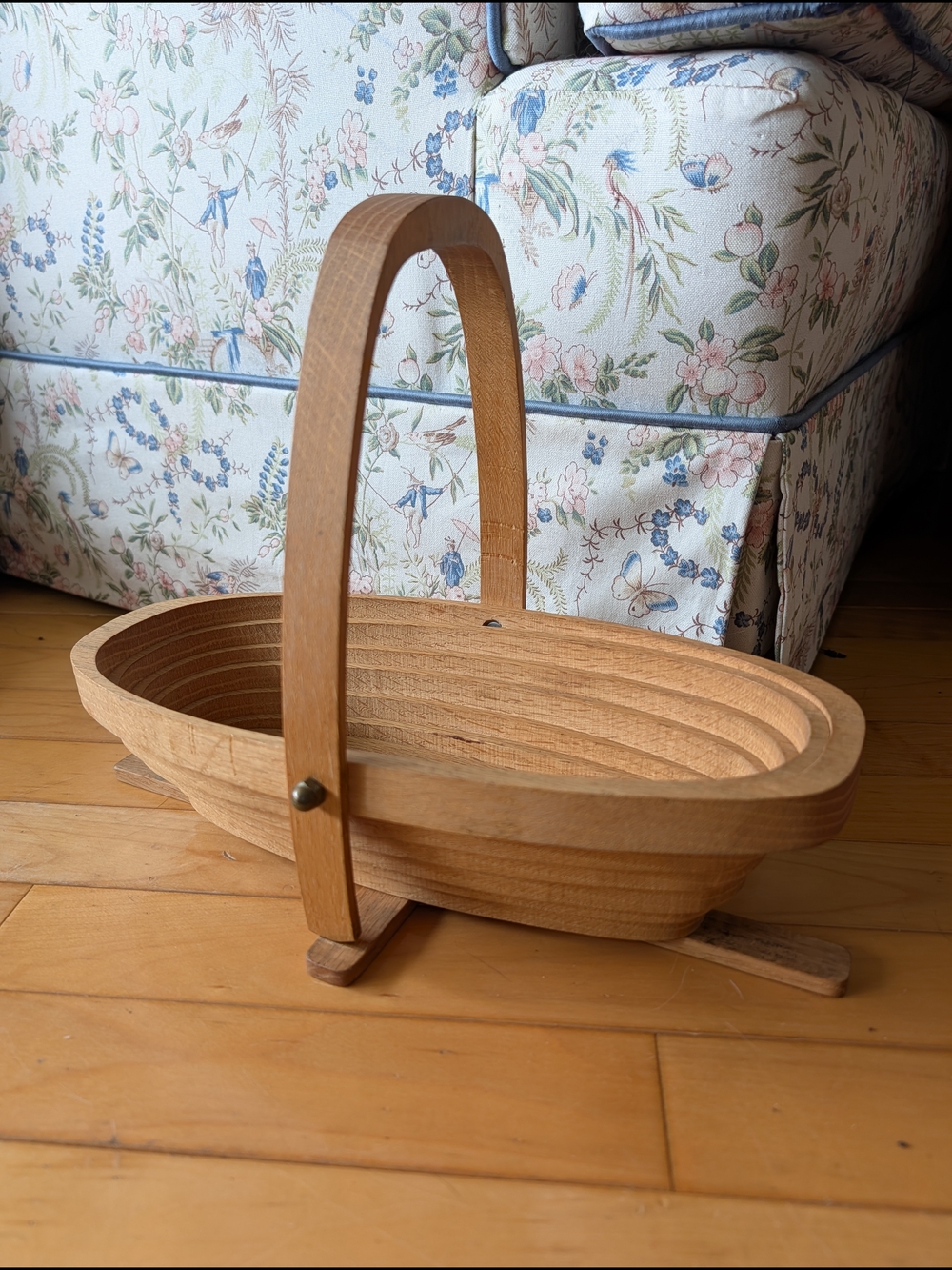 Vtg Collapsible Wooden Basket
